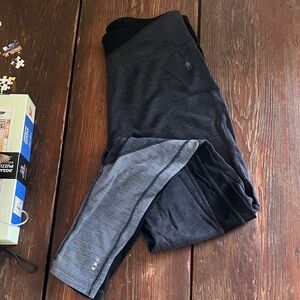 100% merino wool Smartwool base layer size M